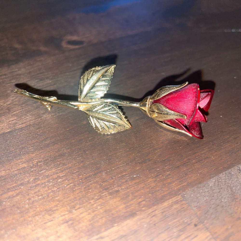 Vintage Gold Tone Red Rose Brooch - image 2